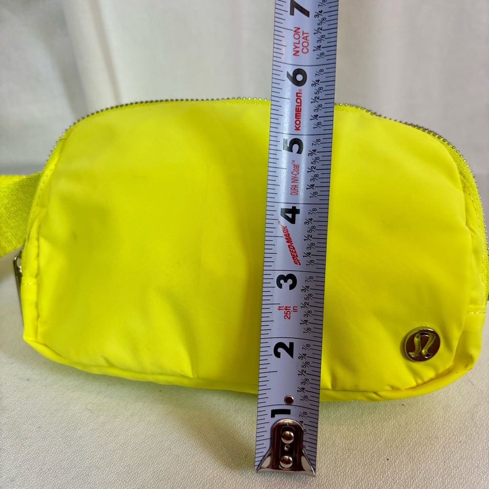 Lululemon Bright Neon Yellow Belt Bag - Picture 7 of 10